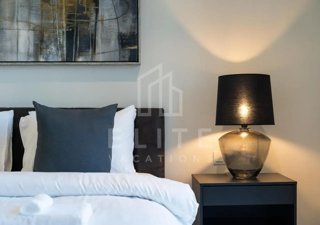 Luxury 4Br Villa Next To J1 Beach With Burj Views Dubai United Arab Emirates