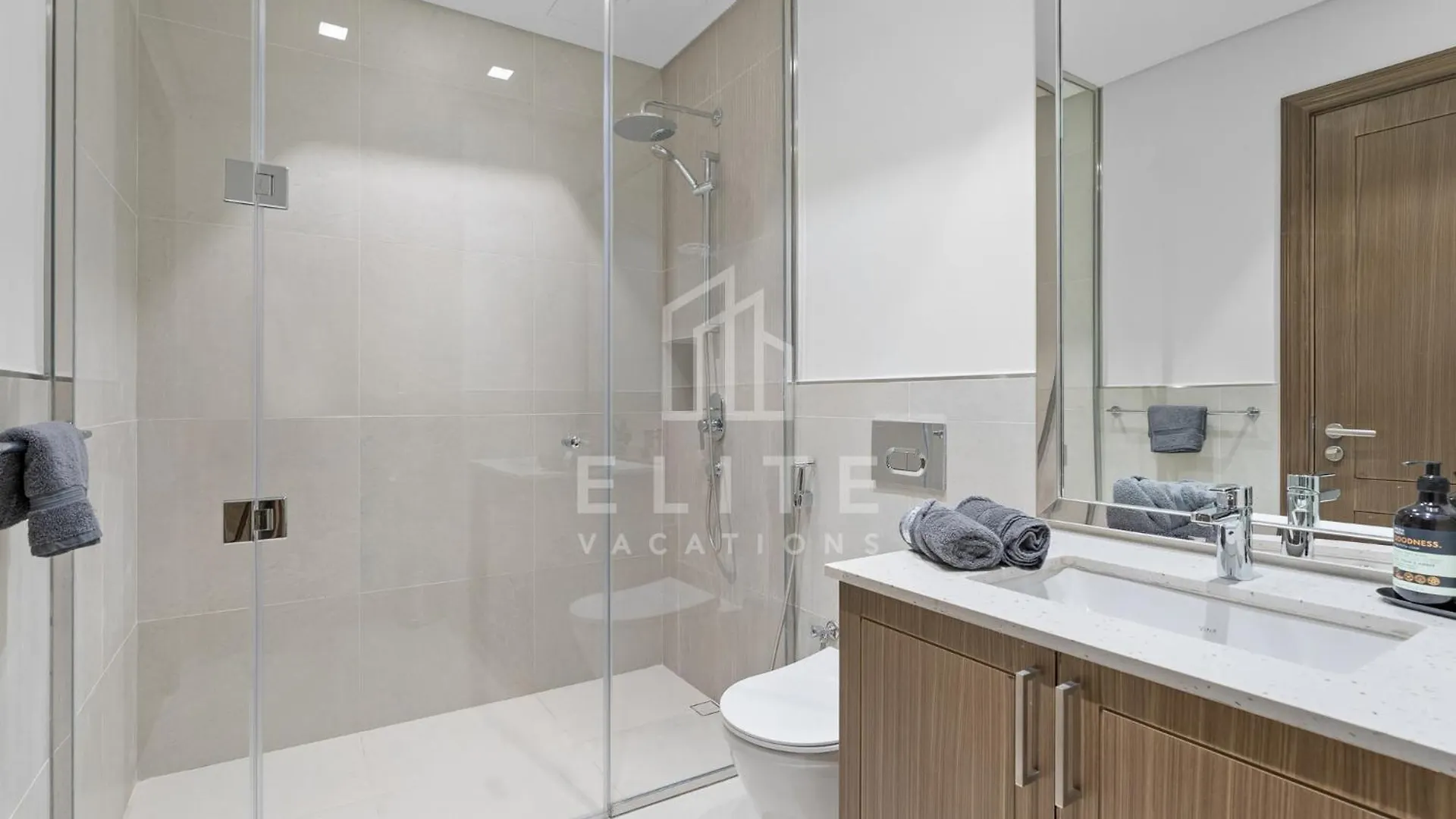 Luxury 4Br Villa Next To J1 Beach With Burj Views Dubai 0*,