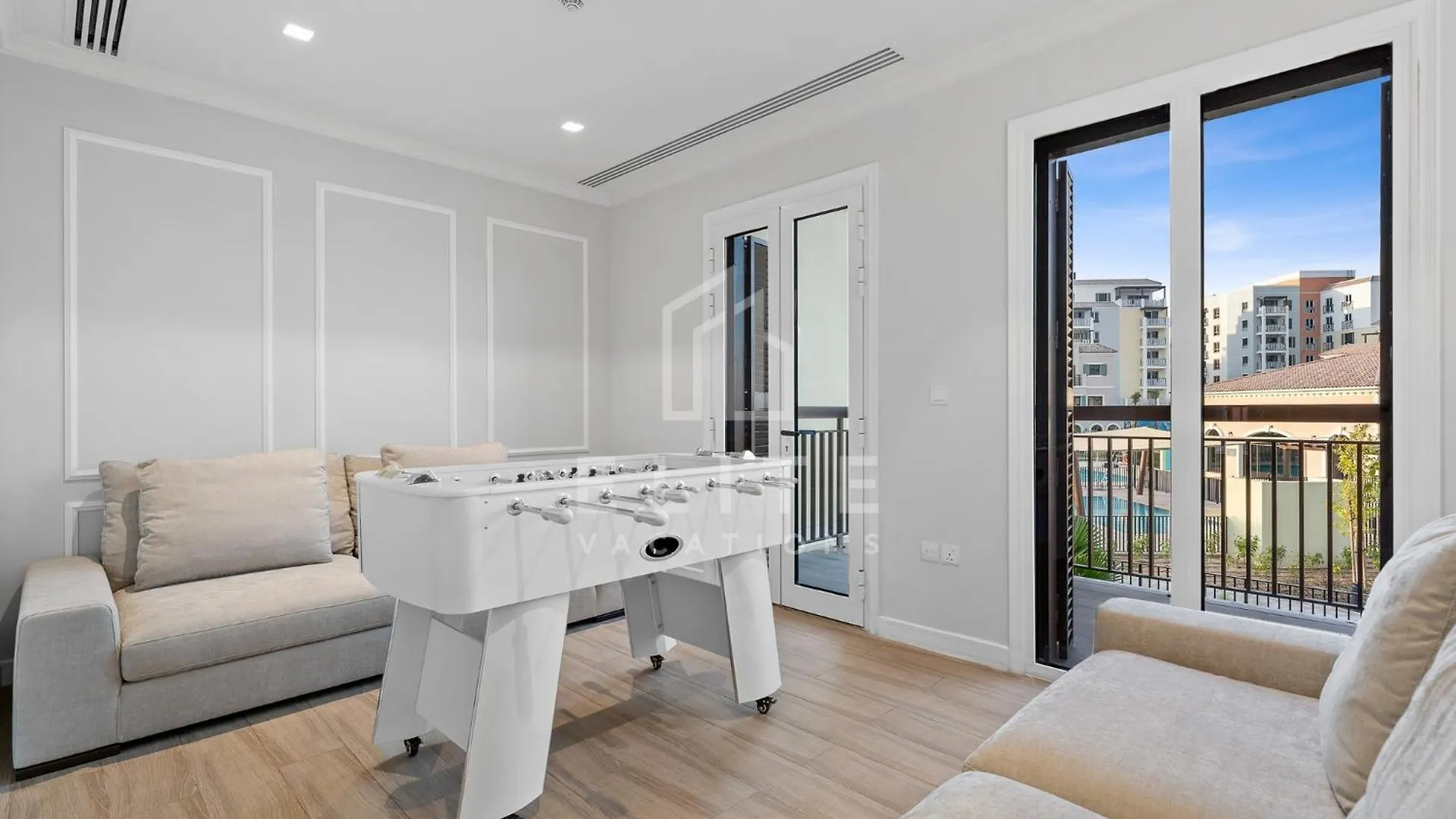Luxury 4Br Villa Next To J1 Beach With Burj Views Dubai