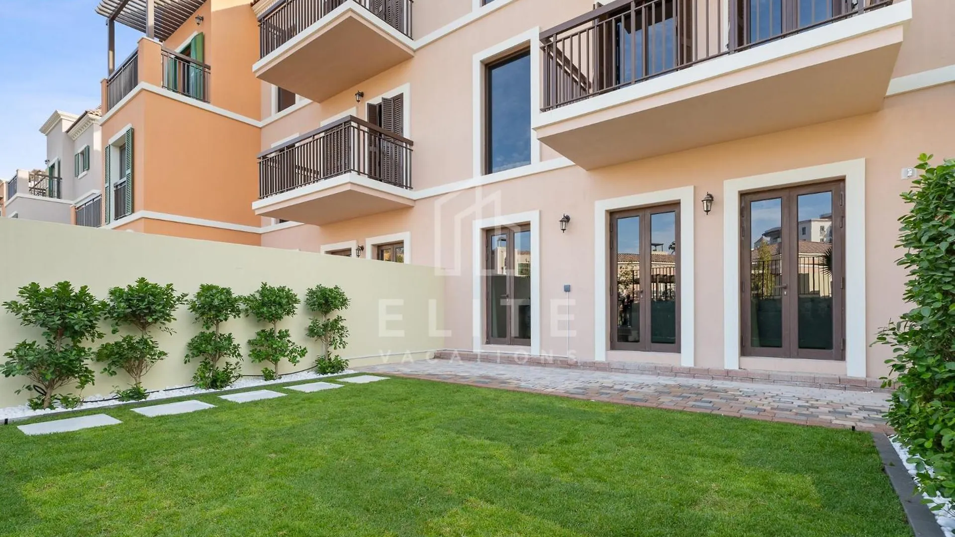 Luxury 4Br Villa Next To J1 Beach With Burj Views Dubai 0*,  United Arab Emirates